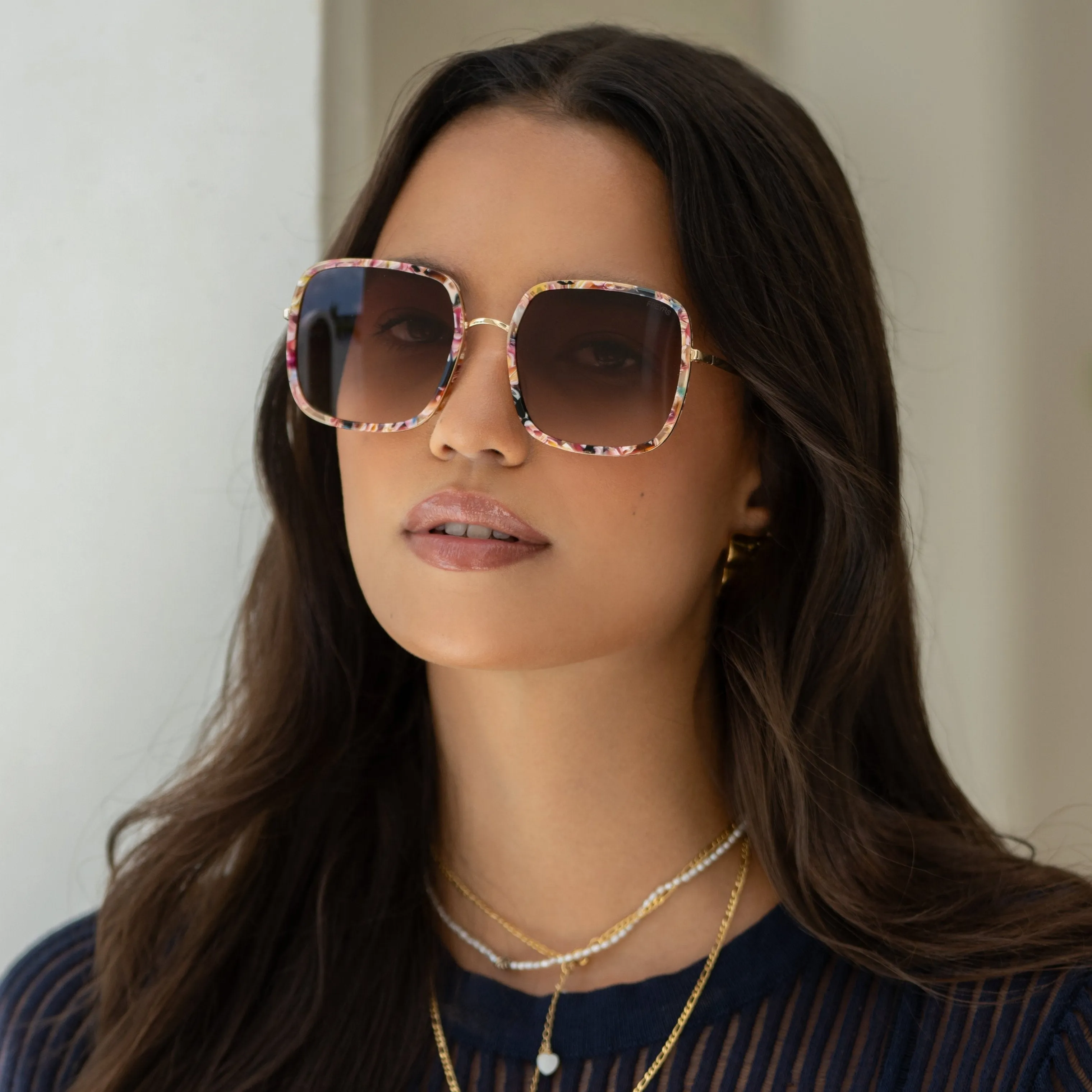 Cosmo sold by FREYRS product image thumbnail 5