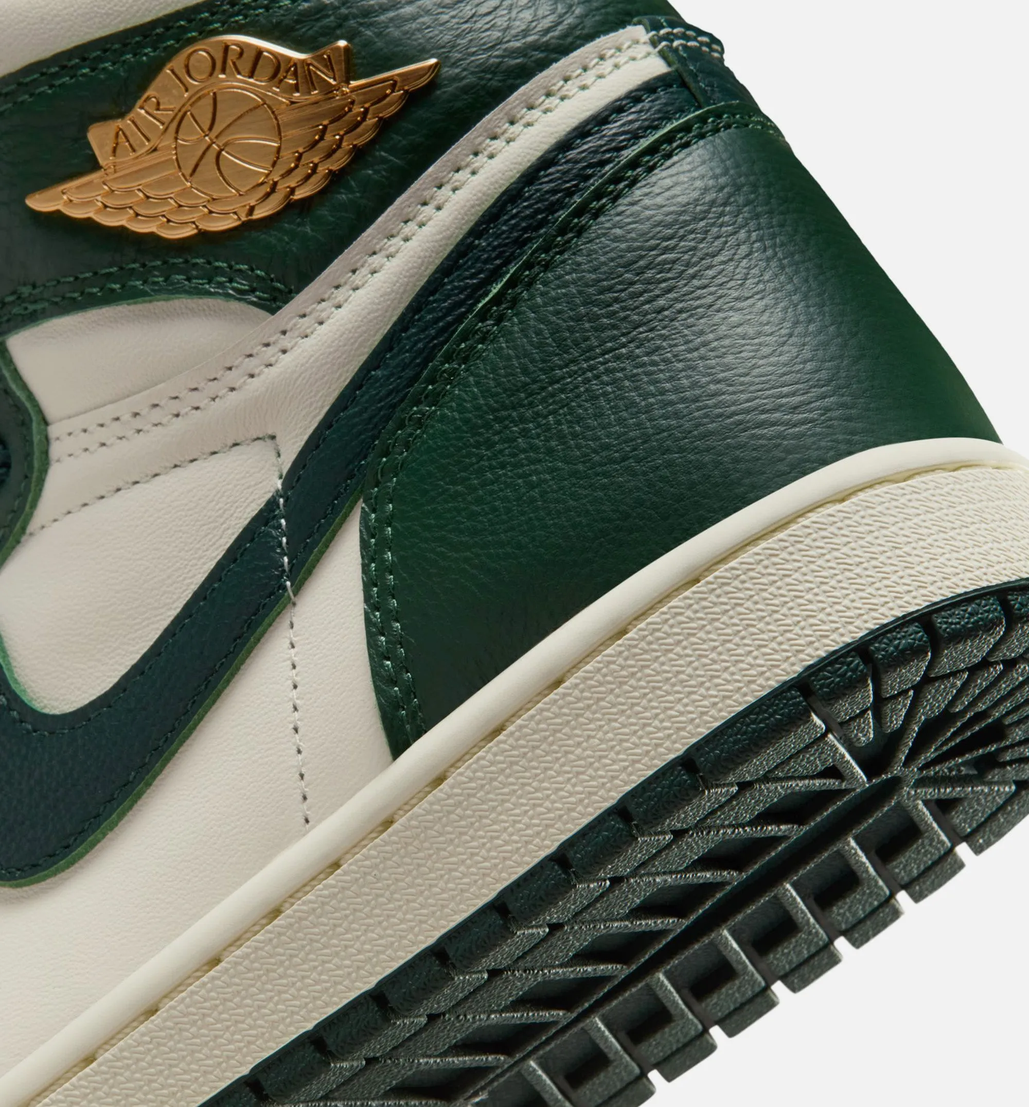 Air Jordan 1 Retro High OG Pro Green Womens Lifestyle Shoe - Pale Ivory/Pro Green/Fir/Coconut Milk Free Shipping sold by Nice Kicks Retail product image thumbnail 4