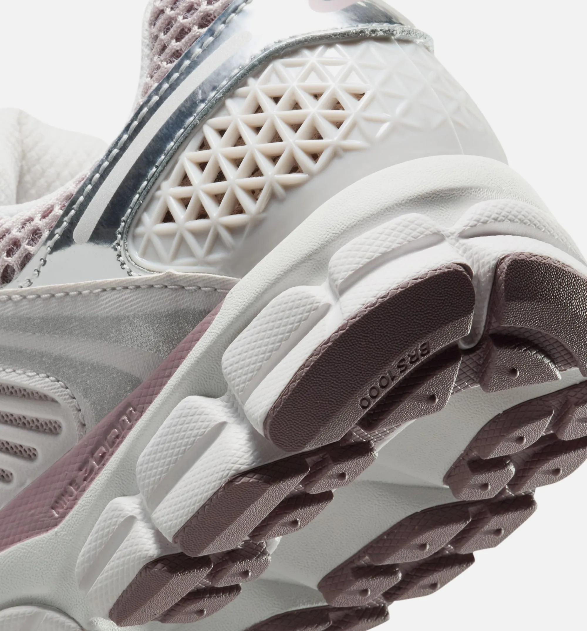 Zoom Vomero 5 Womens Lifestyle Shoe - Vast Grey/Metallic Silver sold by Nice Kicks Retail product image thumbnail 4