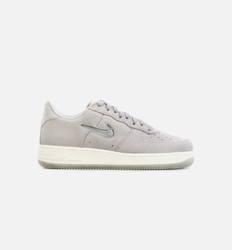Air Force 1 Low Retro Light Smoke Grey Mens Lifestyle Shoe - Grey made by Nike