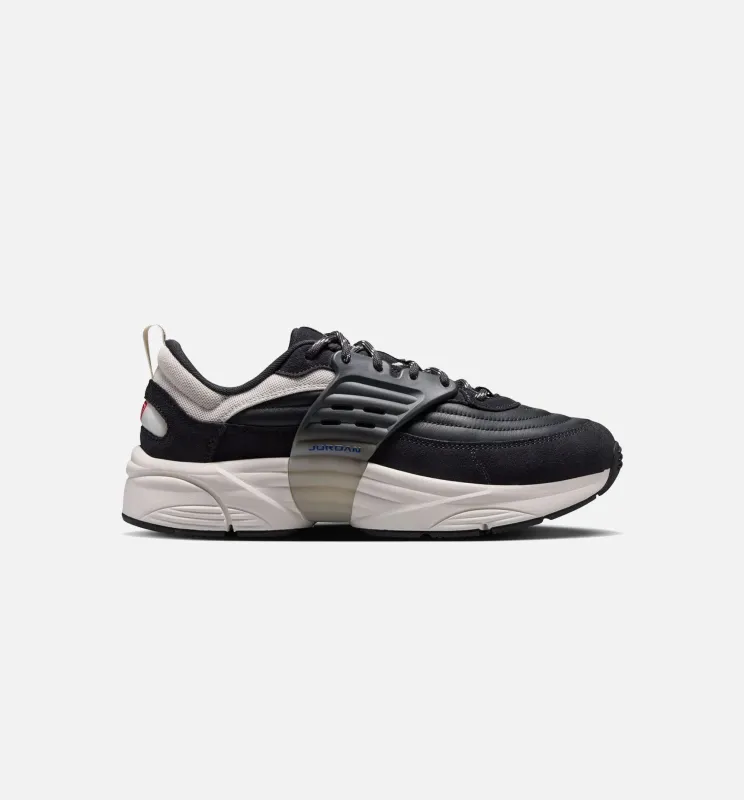 Trunner O/S SE Mens Lifestyle Shoe - Off Noir/University Red/Phantom made by Jordan