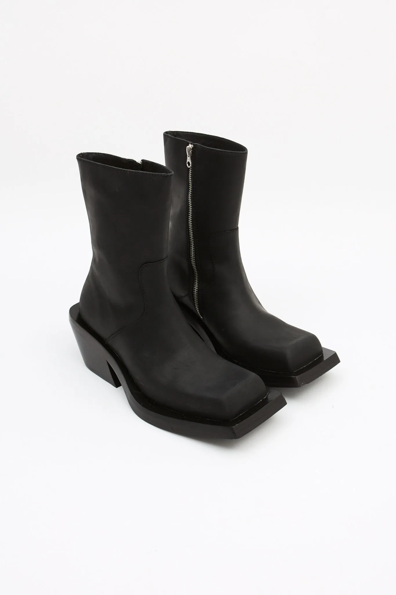 Quetal Black sold by Livid Jeans product image thumbnail 2