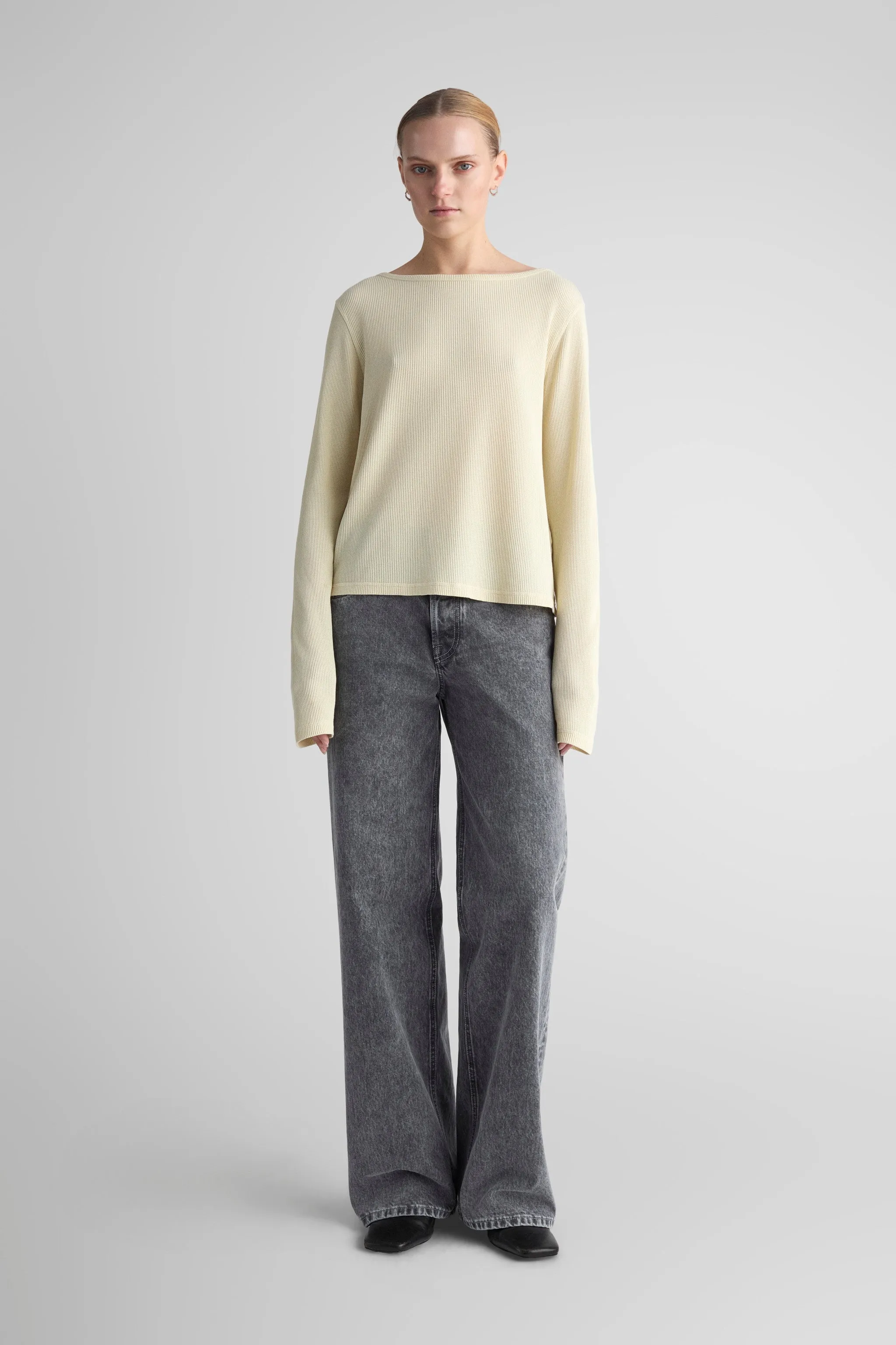 Cavi Bone sold by Livid Jeans