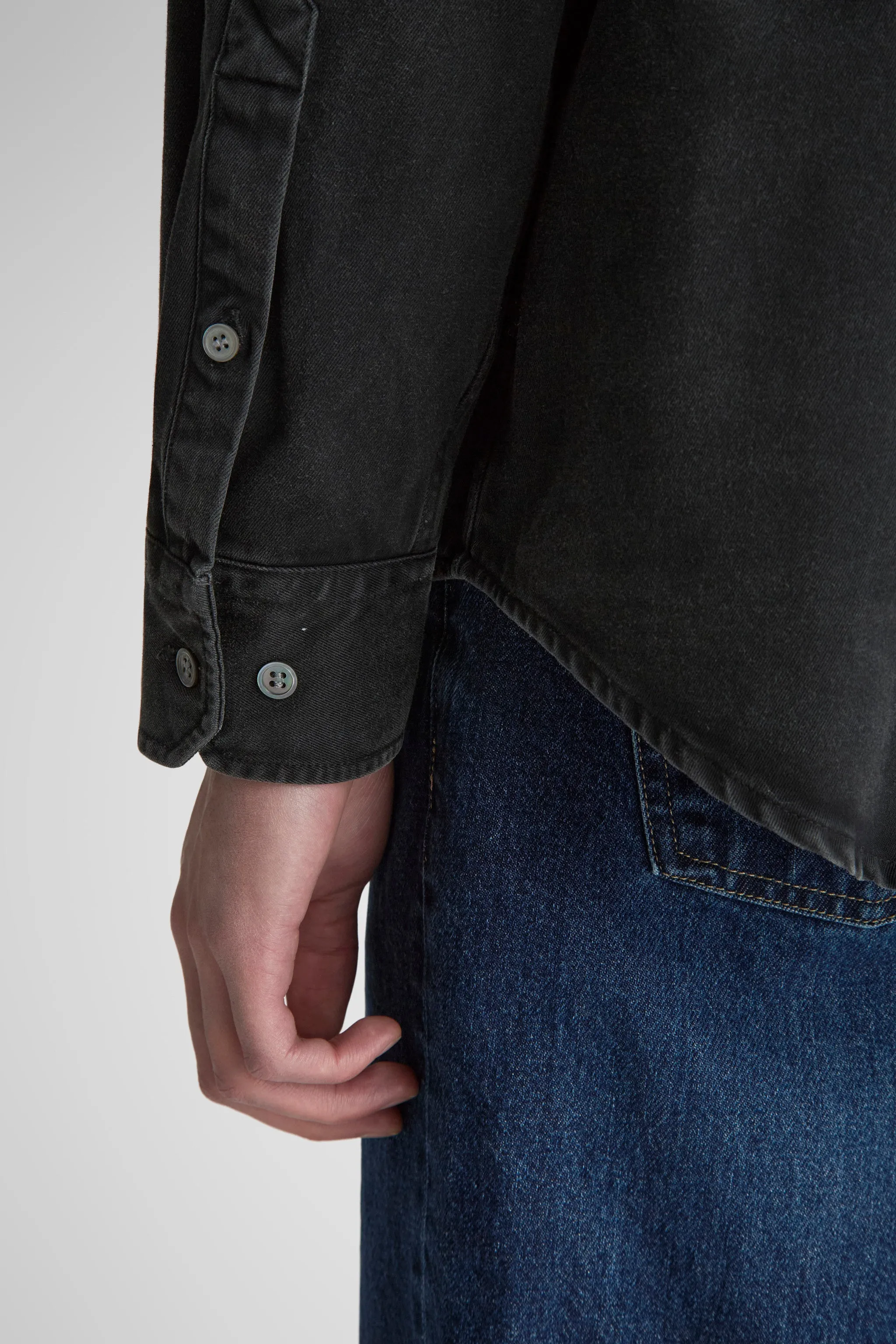 Henrey Fade Oak Twill sold by Livid Jeans product image thumbnail 2