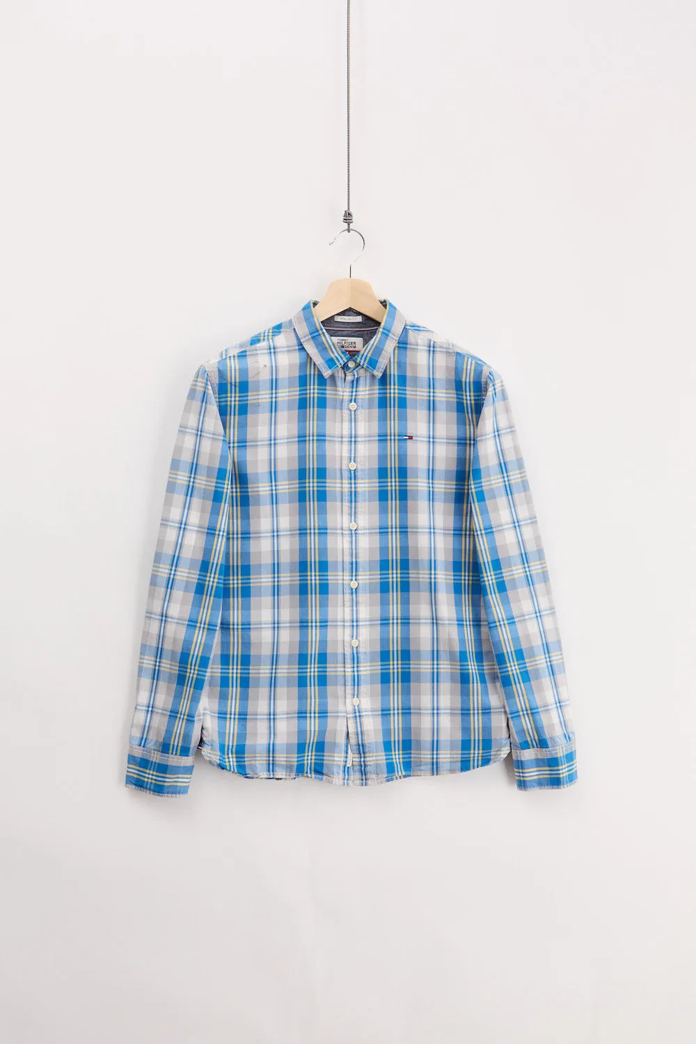 Tommy Hilfilger Shirt (M) sold by Livid Jeans