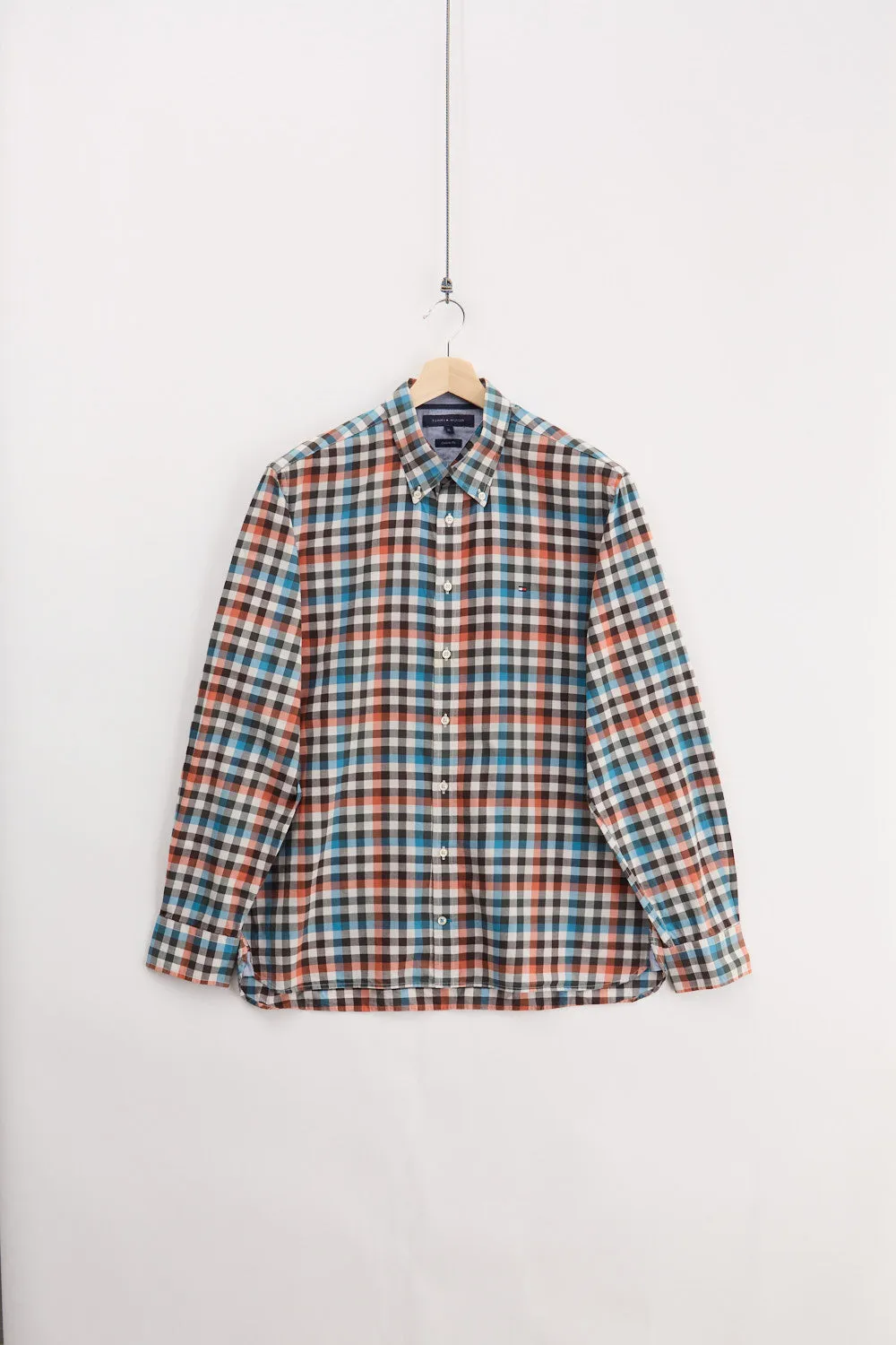 Tommy Hilfilger Shirt (XL) sold by Livid Jeans