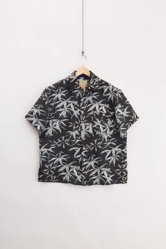 Silk Resort Shirt (M) sold by Livid Jeans