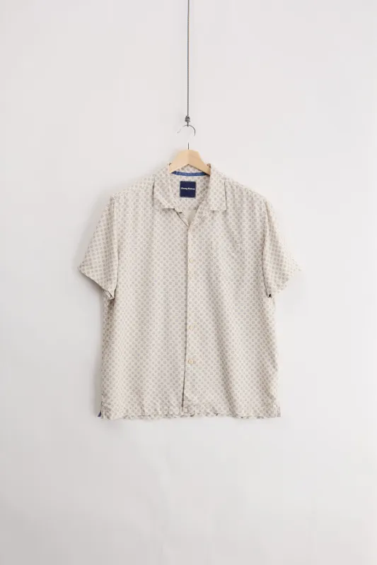Tommy Bahama Silk Shirt (L) made by Vintage
