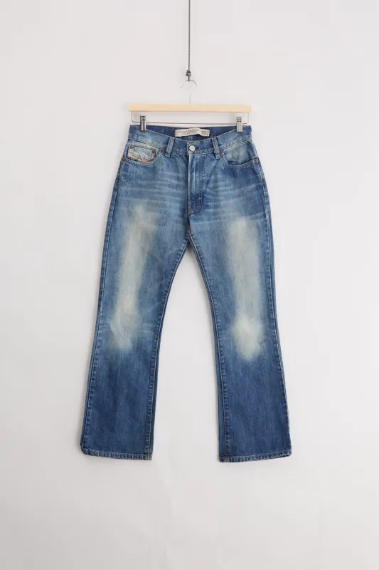 Diesel Fanker Bootcut Jeans (W27) made by Vintage