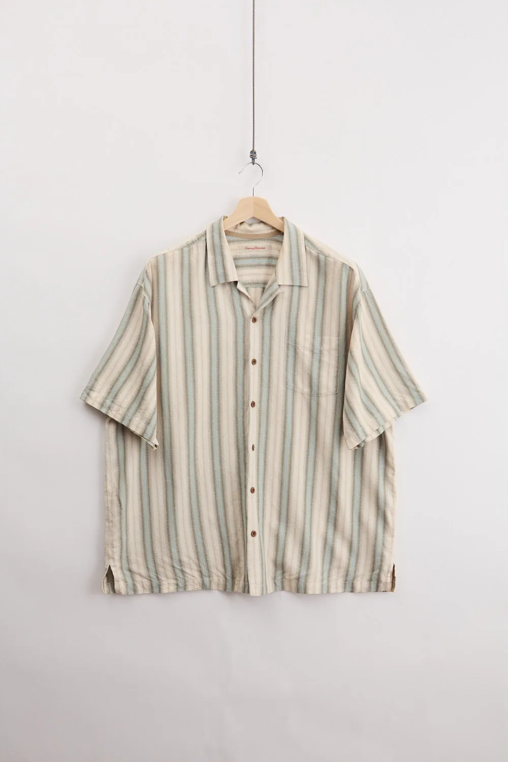 Tommy Bahama Silk Shirt (2XL) sold by Livid Jeans