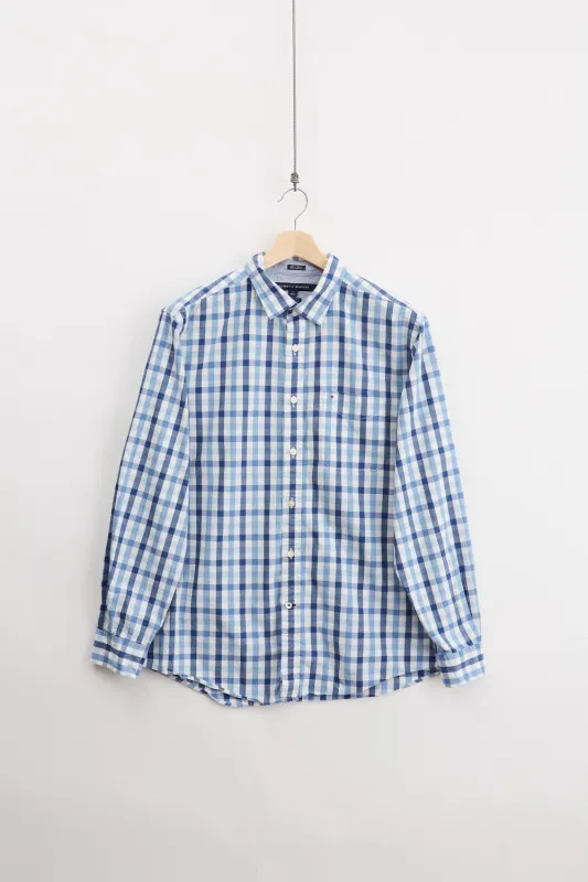 Tommy Hilfiger shirt (L) sold by Livid Jeans