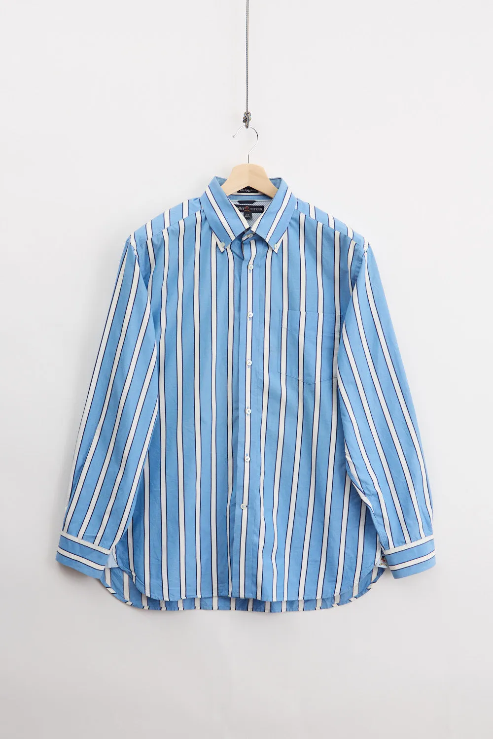 Tommy Hilfiger shirt (L) sold by Livid Jeans