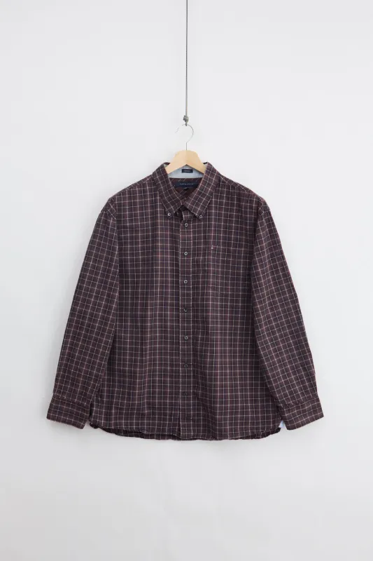 Tommy Hilfiger Shirt (2XL) sold by Livid Jeans