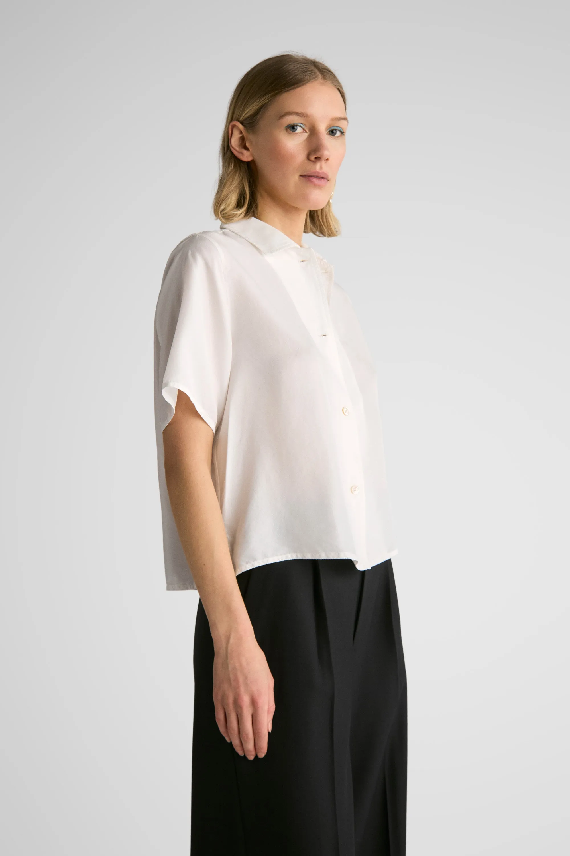 Centi White Fine Silk sold by Livid Jeans product image thumbnail 3