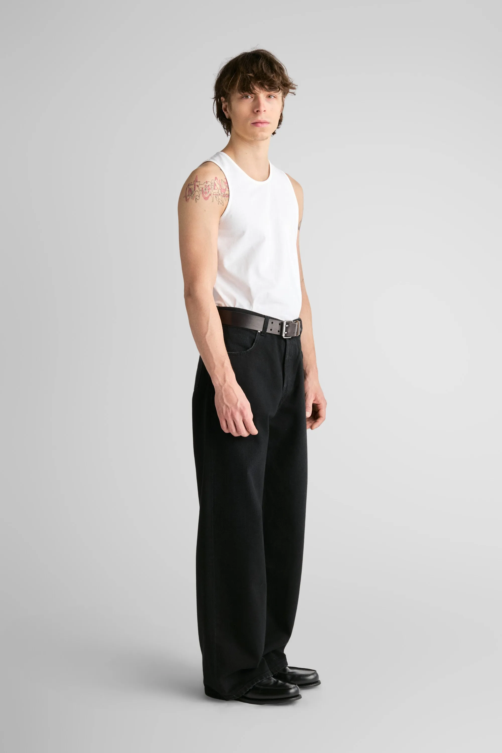 Elmer White sold by Livid Jeans