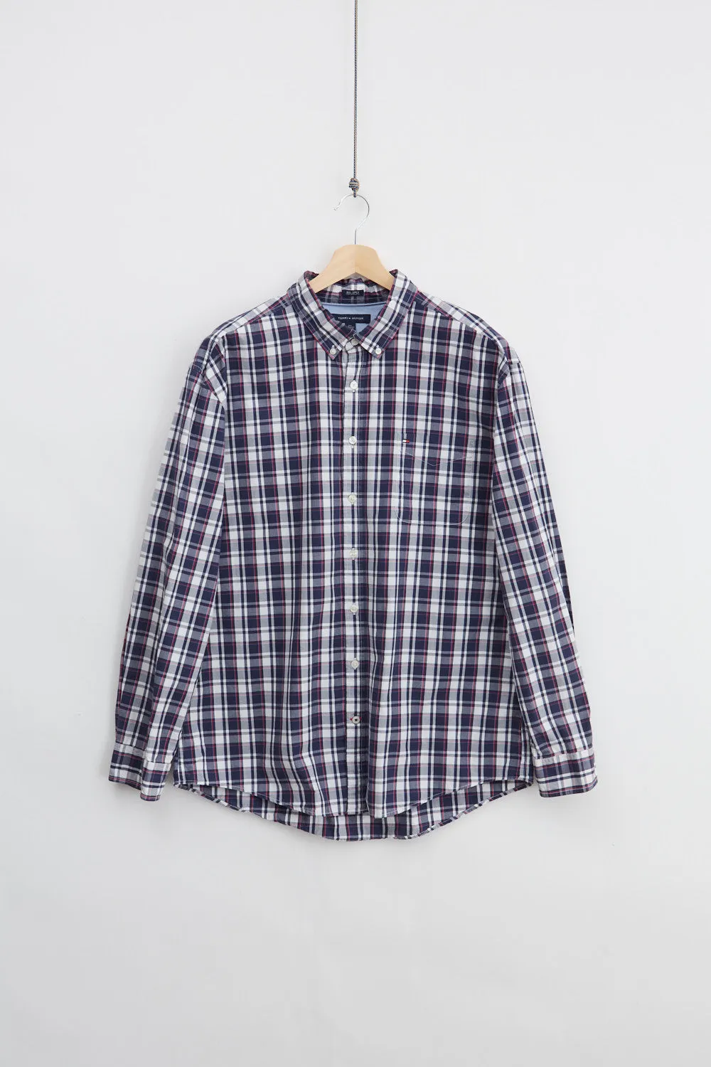 Tommy Hilfiger Shirt (2XL) sold by Livid Jeans