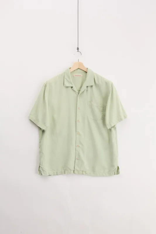Tommy Bahama Silk Shirt (L) made by Vintage