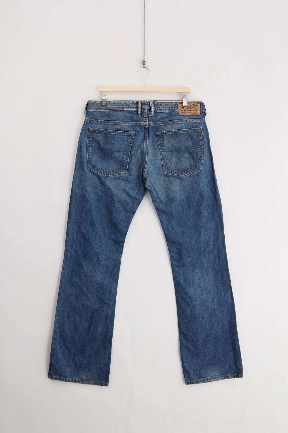 Diesel Zatiny Bootcut Jeans (W35) sold by Livid Jeans product image thumbnail 2