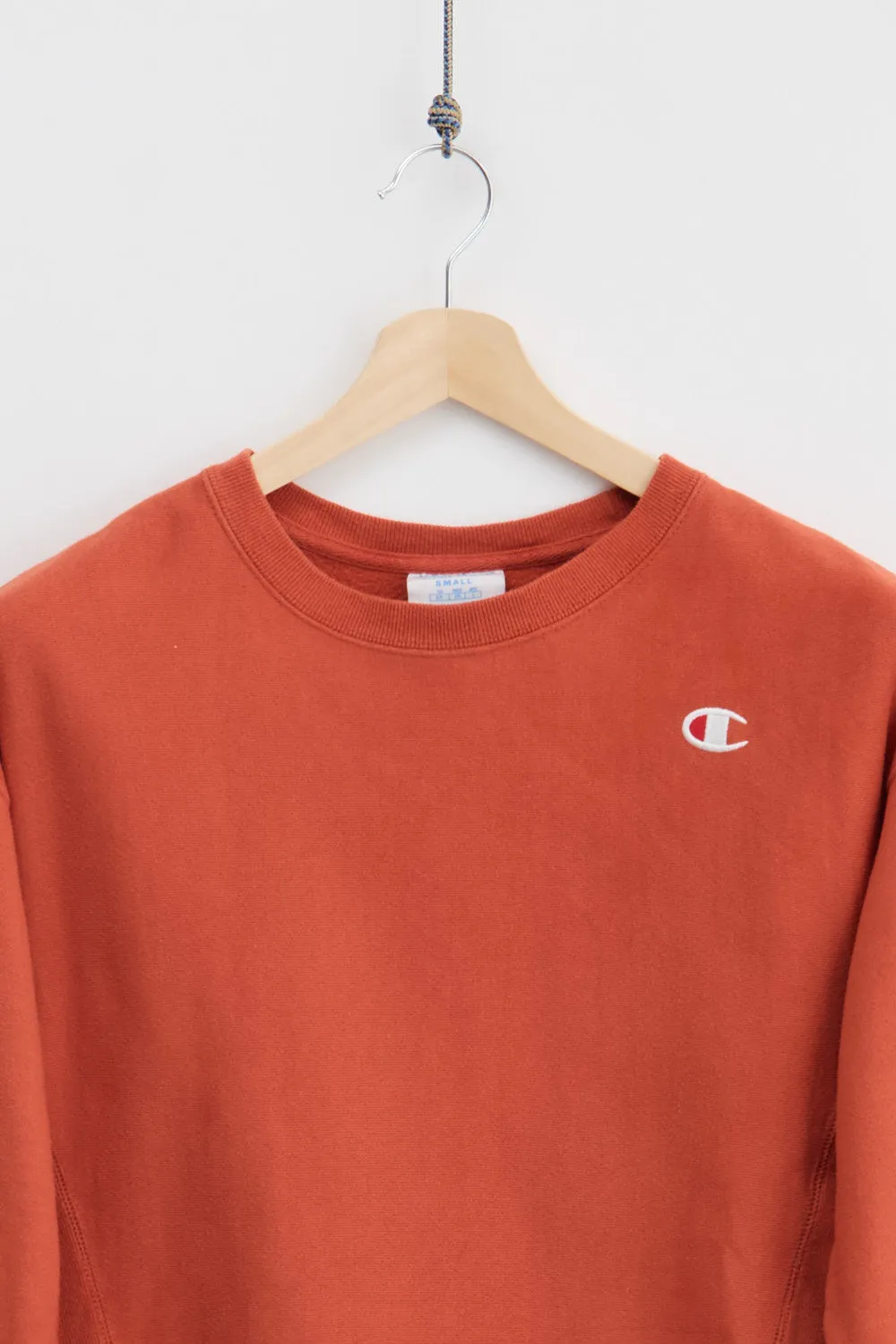 Champion Crewneck (S) sold by Livid Jeans product image thumbnail 2