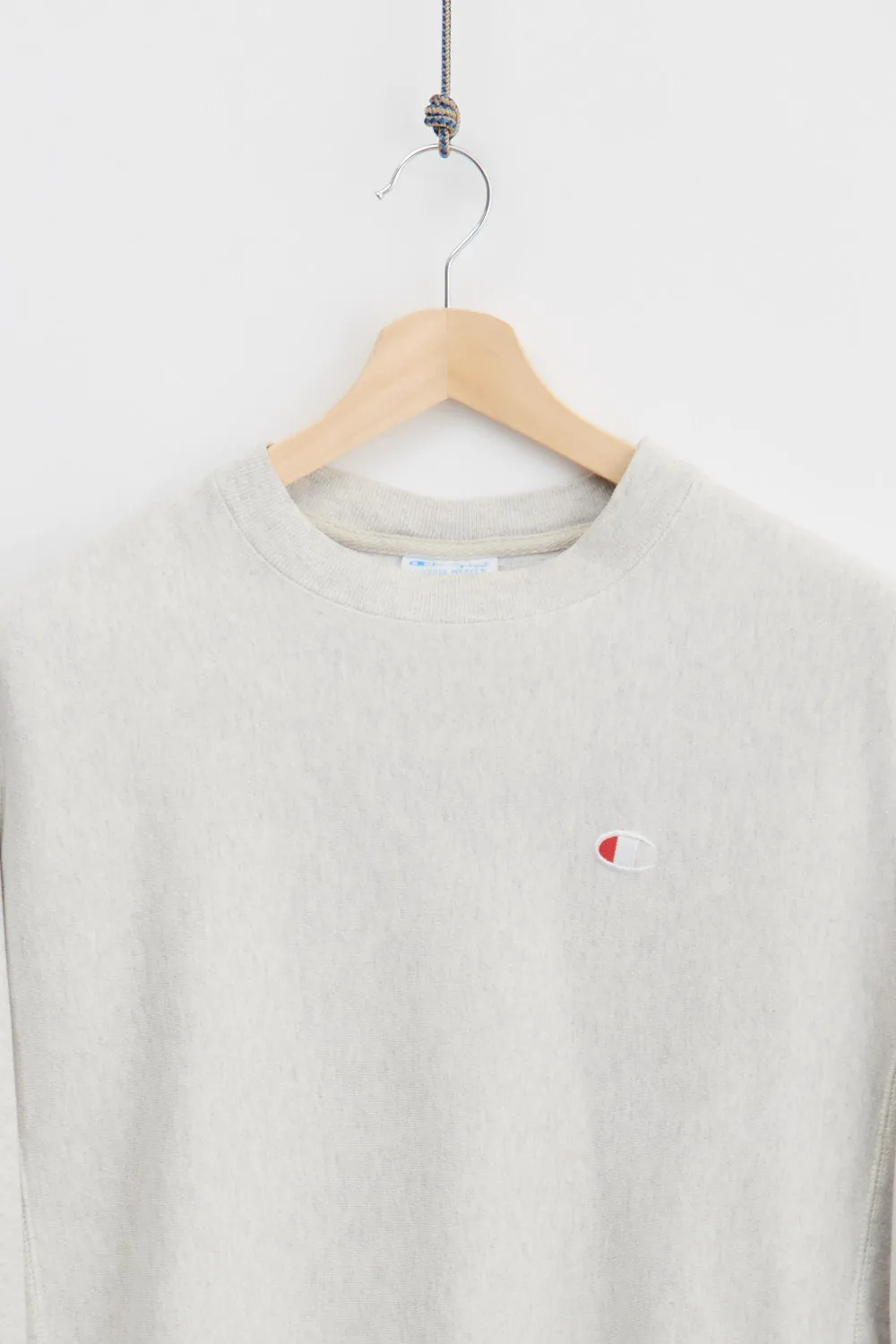 Champion Crewneck (M) sold by Livid Jeans product image thumbnail 2