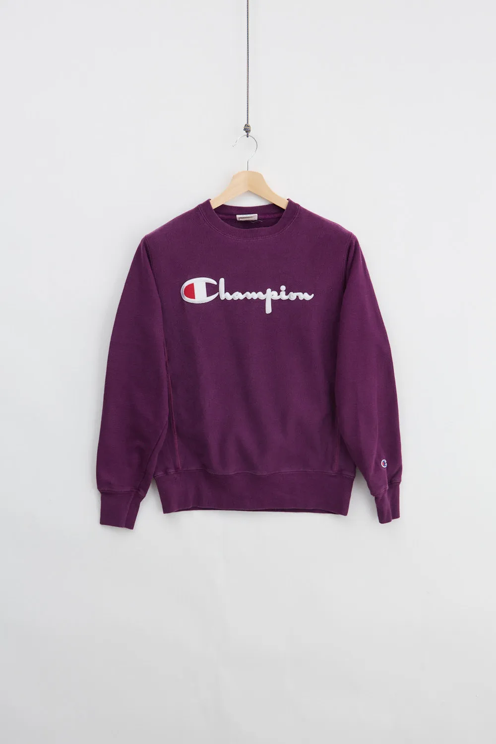 Champion Crewneck (M) sold by Livid Jeans