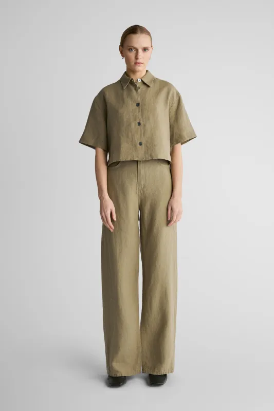 Nikka Khaki Linen made by Livid Jeans