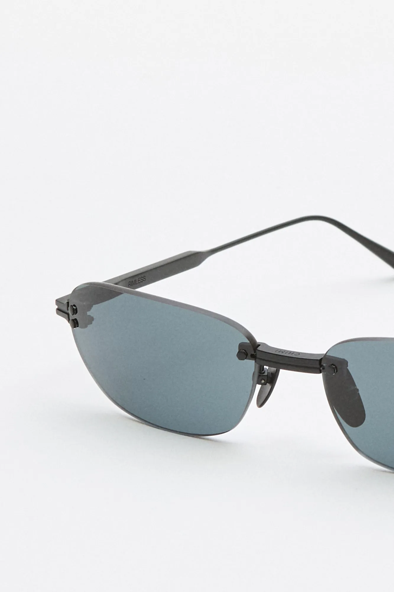 Rimless Oval Black sold by Livid Jeans product image thumbnail 2