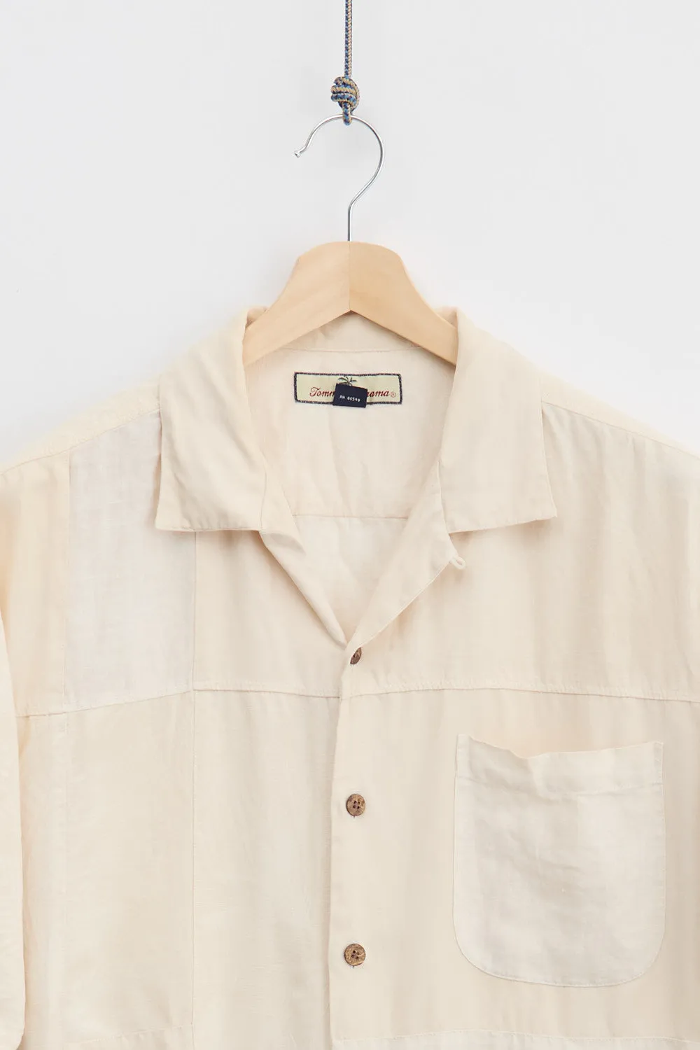 Tommy Bahama Silk Shirt (M) sold by Livid Jeans product image thumbnail 2