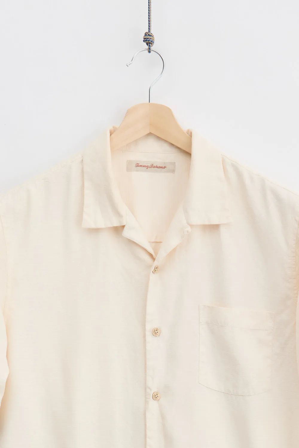 Tommy Bahama Silk Shirt (M) sold by Livid Jeans product image thumbnail 2