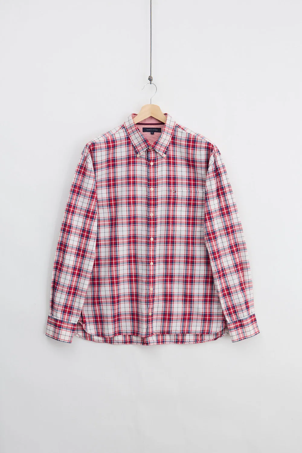 Tommy Hilfiger Shirt (2XL) sold by Livid Jeans