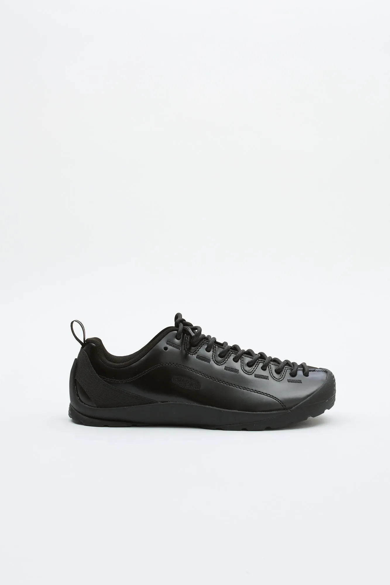 Jasper Perseid Black sold by Livid Jeans