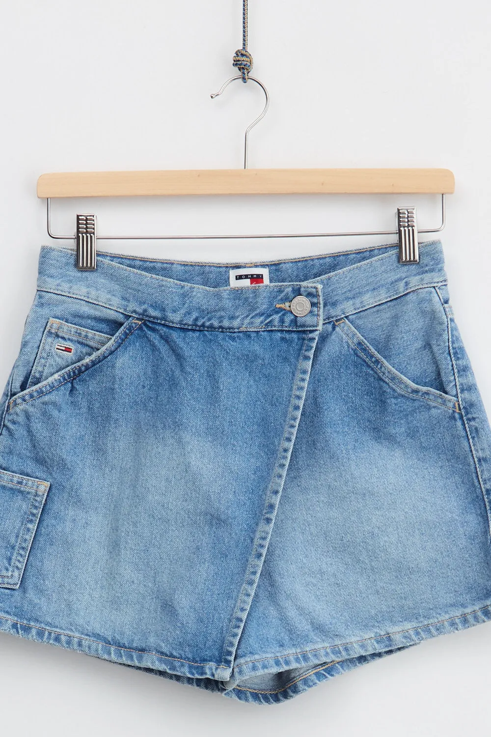 Tommy Jeans Denim Shorts (W27) sold by Livid Jeans product image thumbnail 2