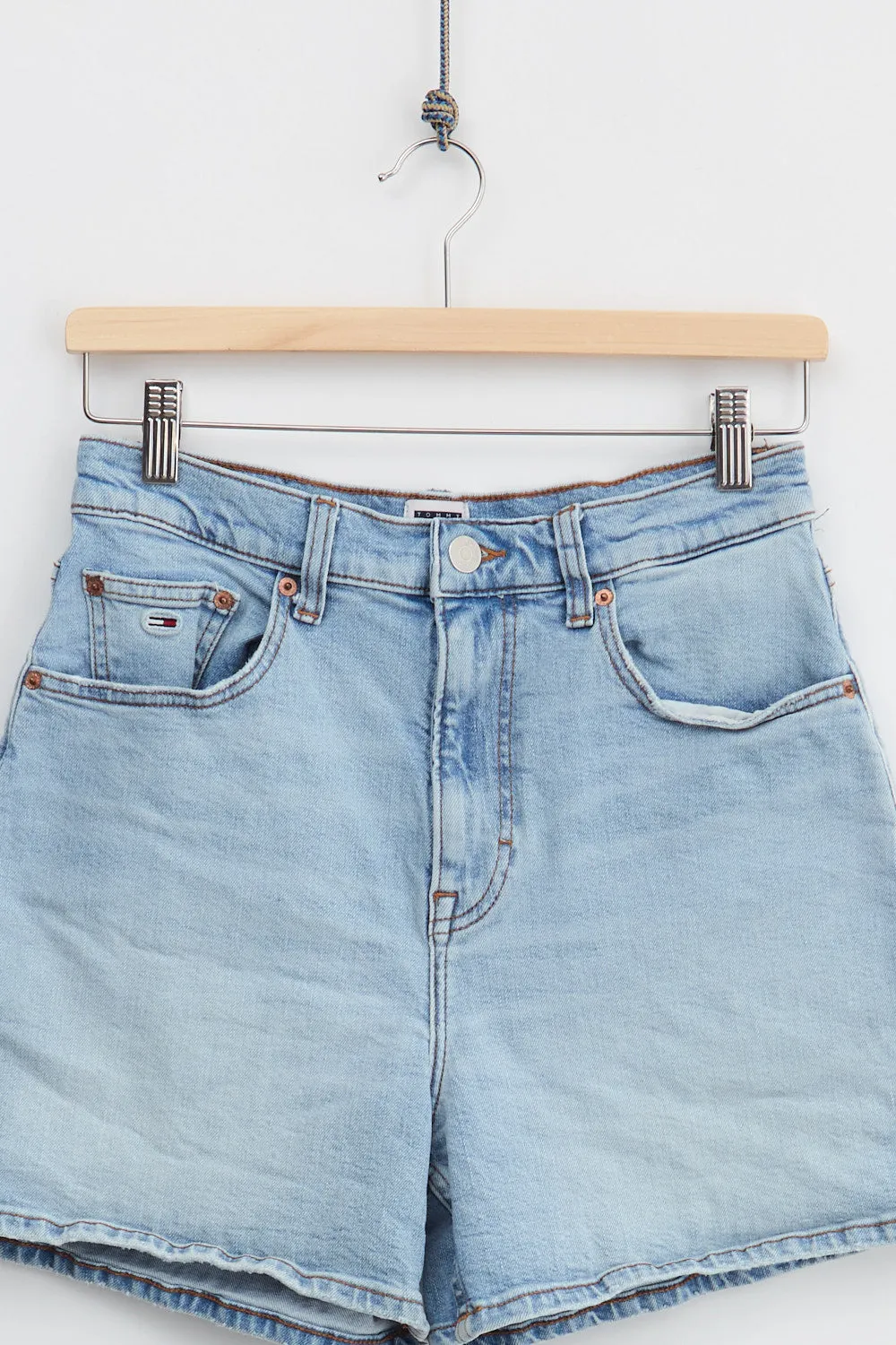 Tommy Jeans "Mom Jean Shorts" (W27) sold by Livid Jeans product image thumbnail 2