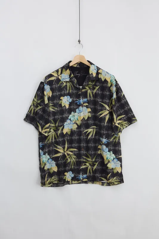 Tommy Bahama Silk Shirt (XL) made by Vintage