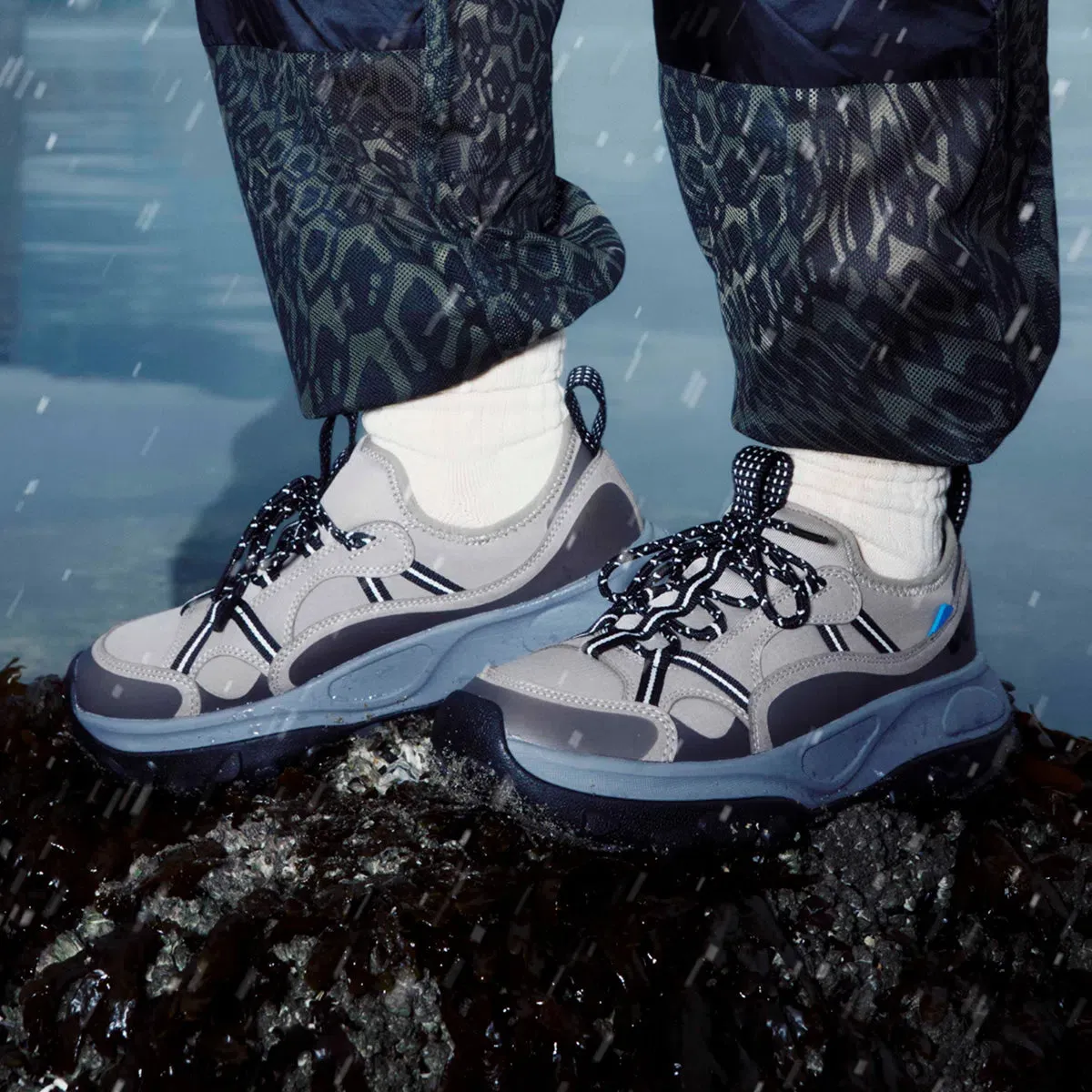 Men's Motu Sneaker - Dark Gravitate/Black sold by Vessi product image thumbnail 4