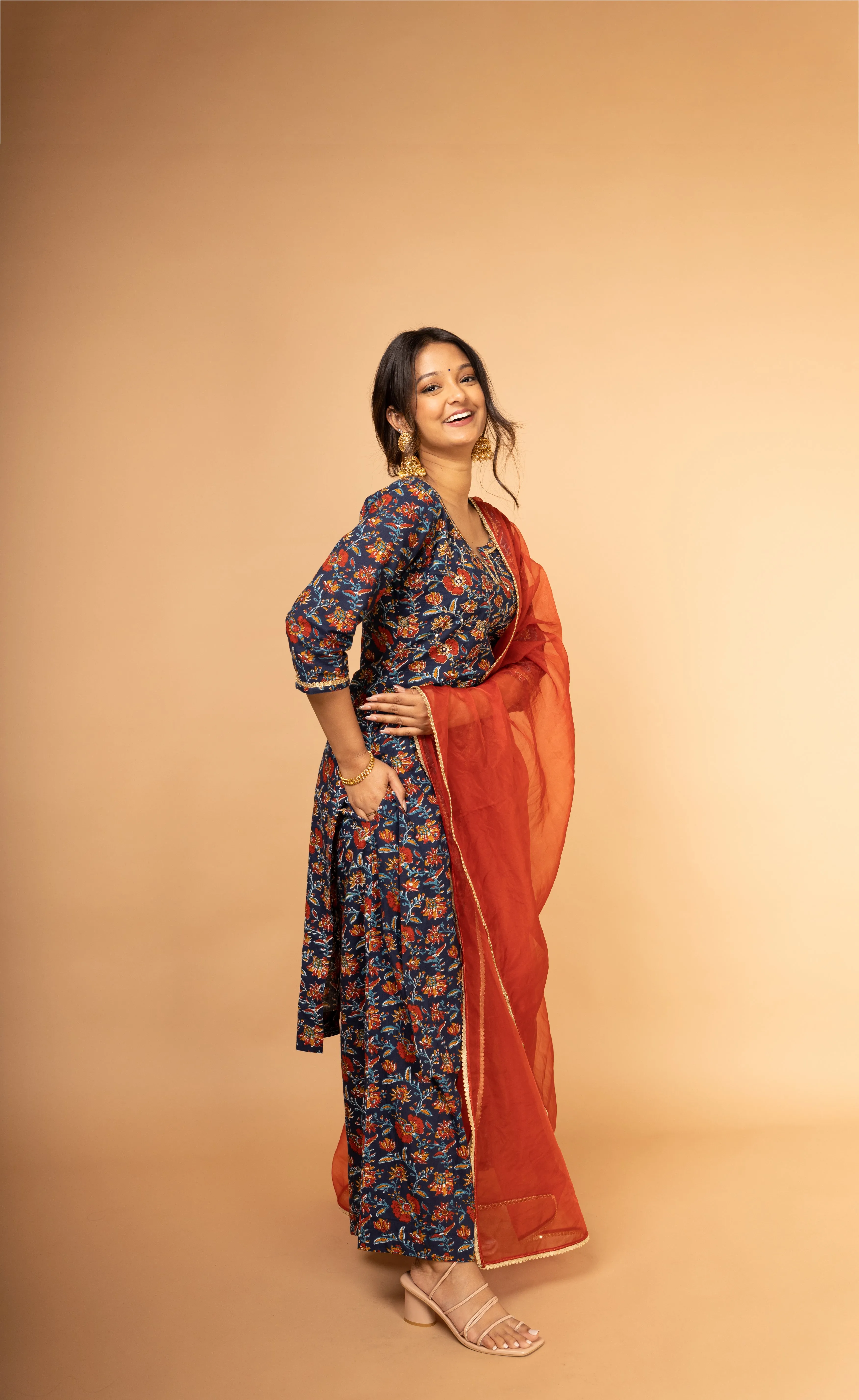 Floral Hand Embroidered Suit (3-piece set) sold by Dri by Himadri product image thumbnail 5