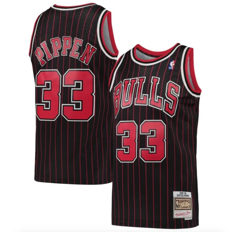 Men's Mitchell & Ness Scottie Pippen Black Chicago Bulls Hardwood Classics 1995-96 Swingman Jersey sold by The Bright Side