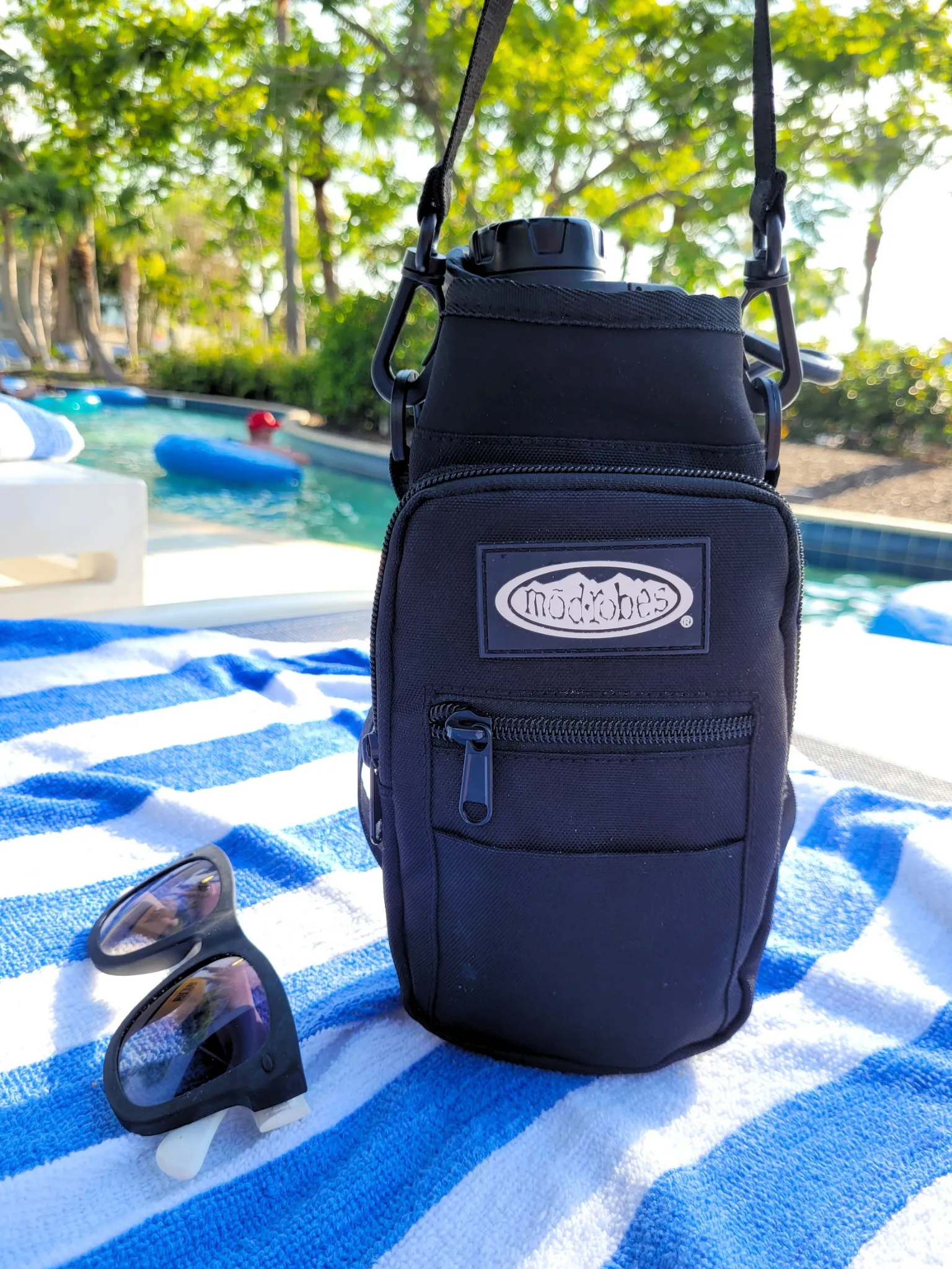 Black Water Bottle Bag sold by Modrobes product image thumbnail 3