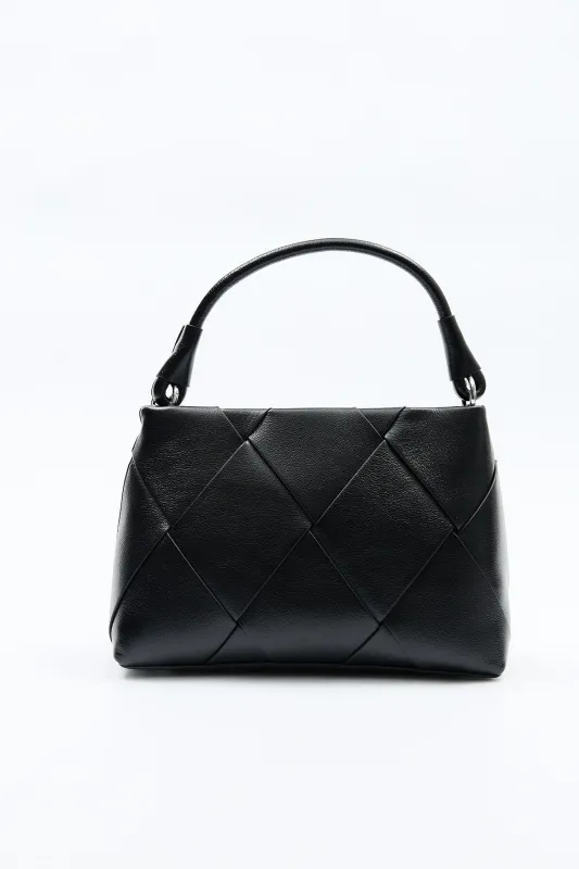 Estra Black made by Lonza