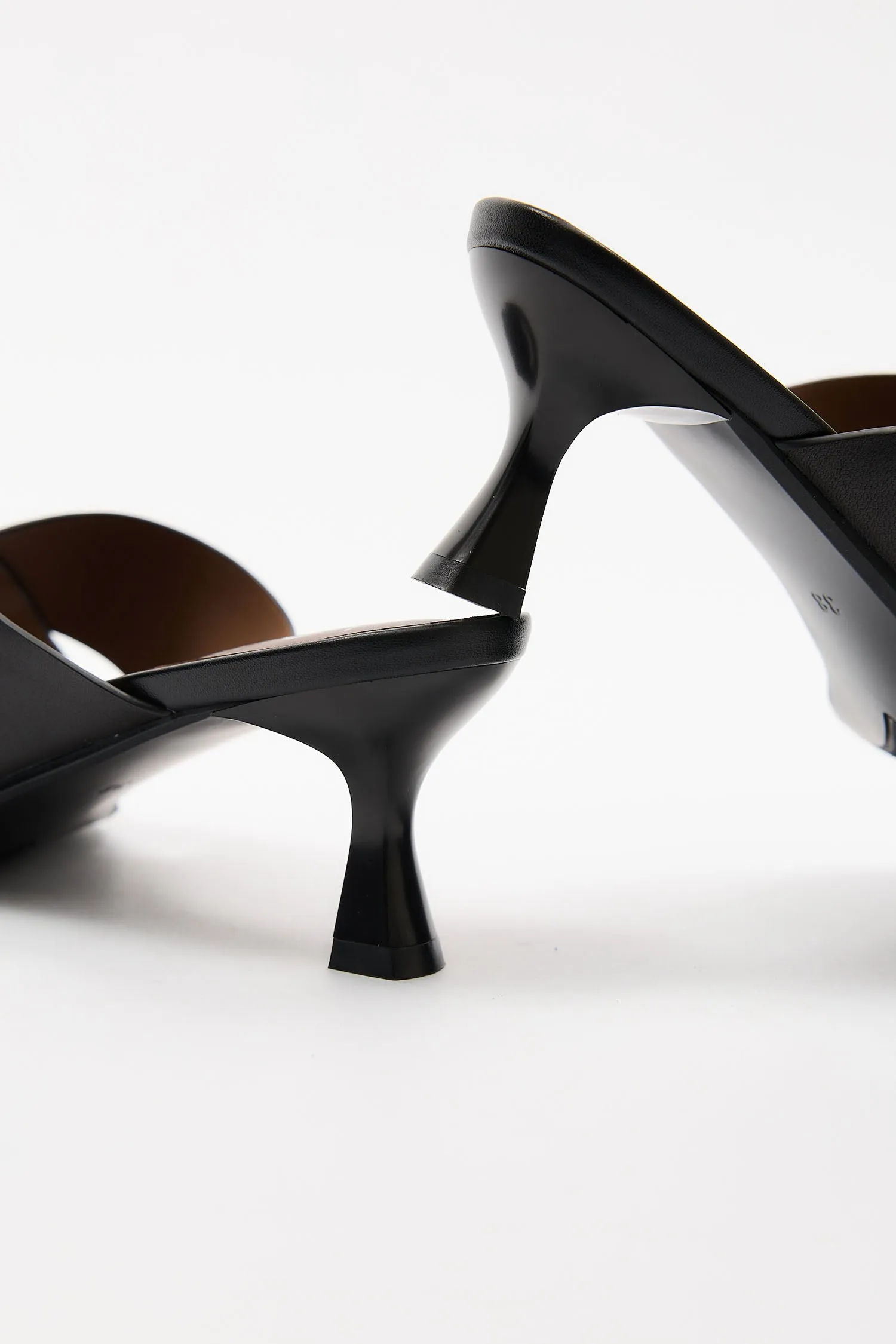 Marcie Black sold by Lonza product image thumbnail 5