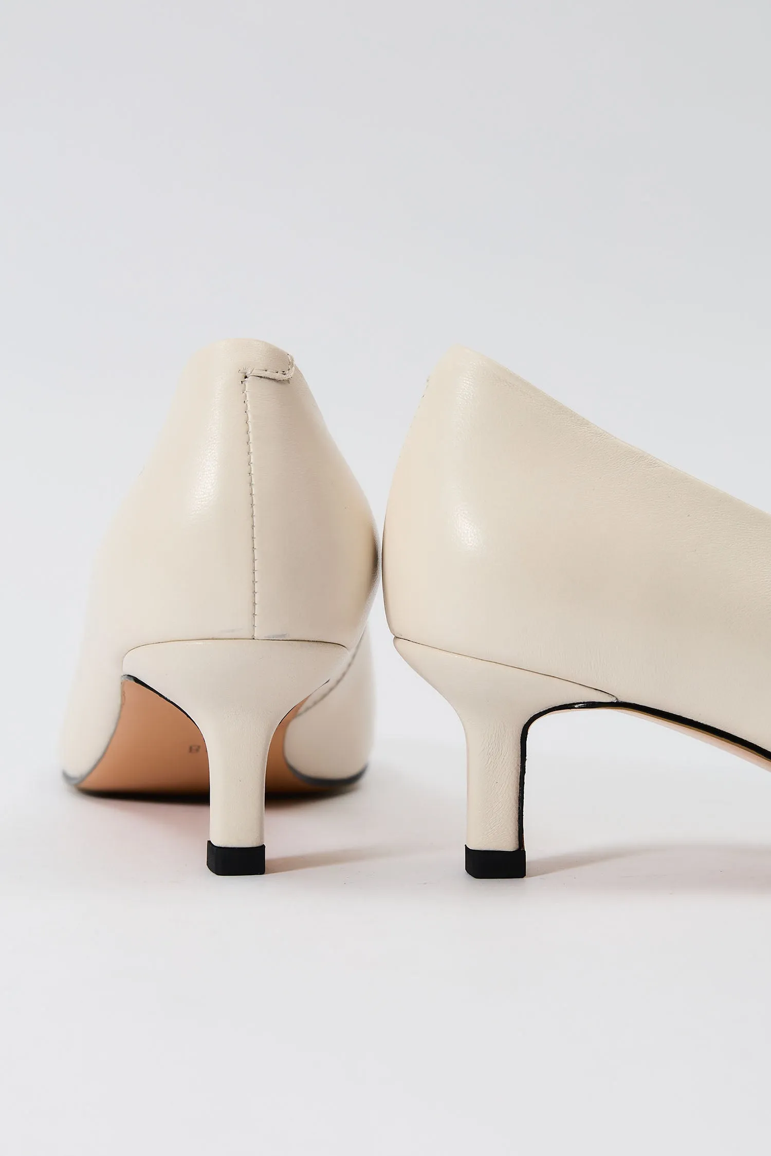 Madeline Milk sold by Lonza product image thumbnail 5