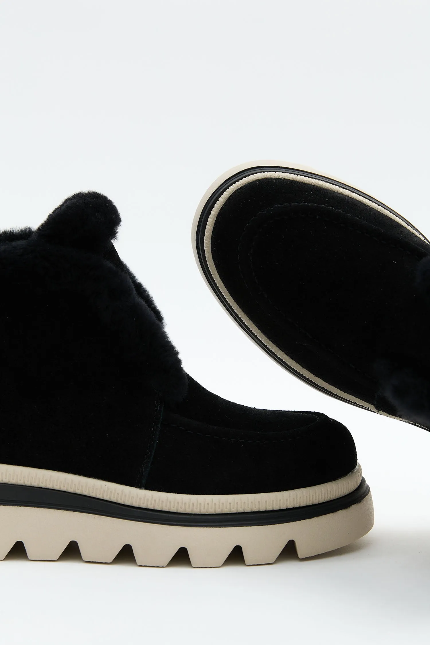 Glavine Black sold by Lonza product image thumbnail 5