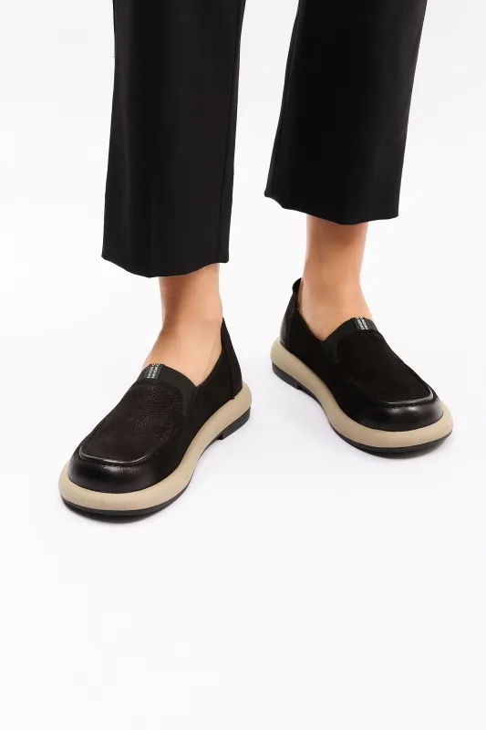 Giselle Black made by Lonza