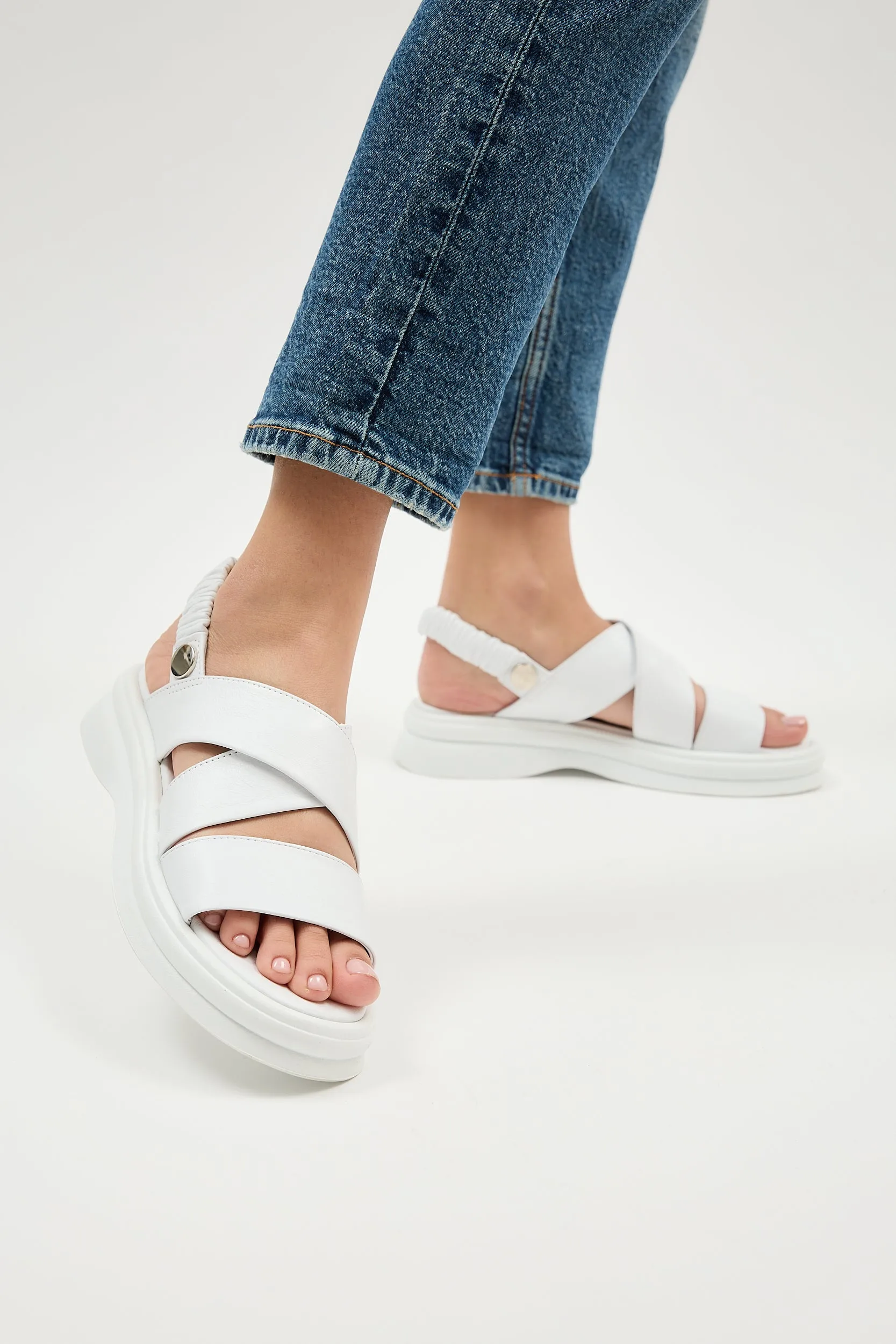 Demi White sold by Lonza product image thumbnail 5