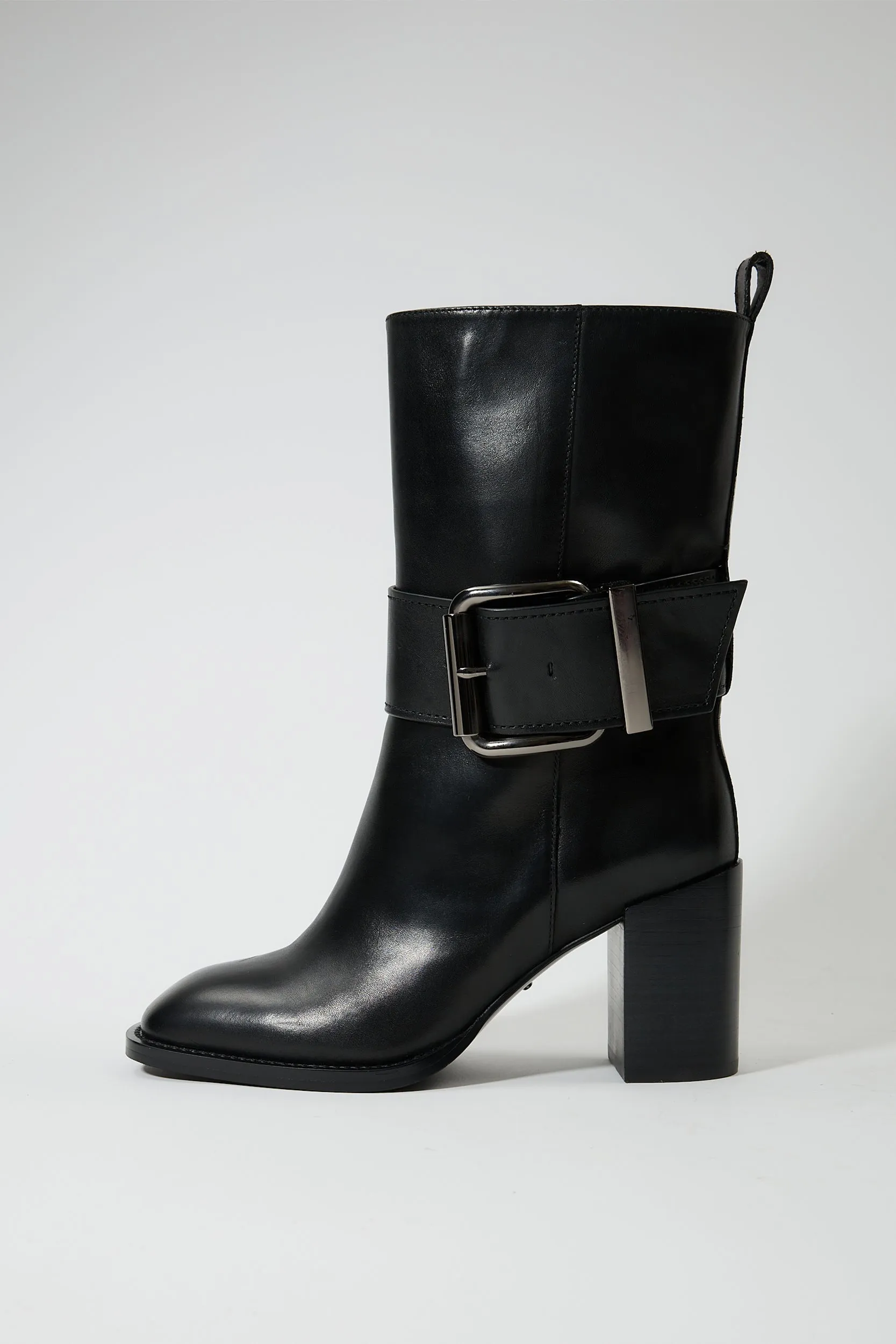 Evanthe Black sold by Lonza