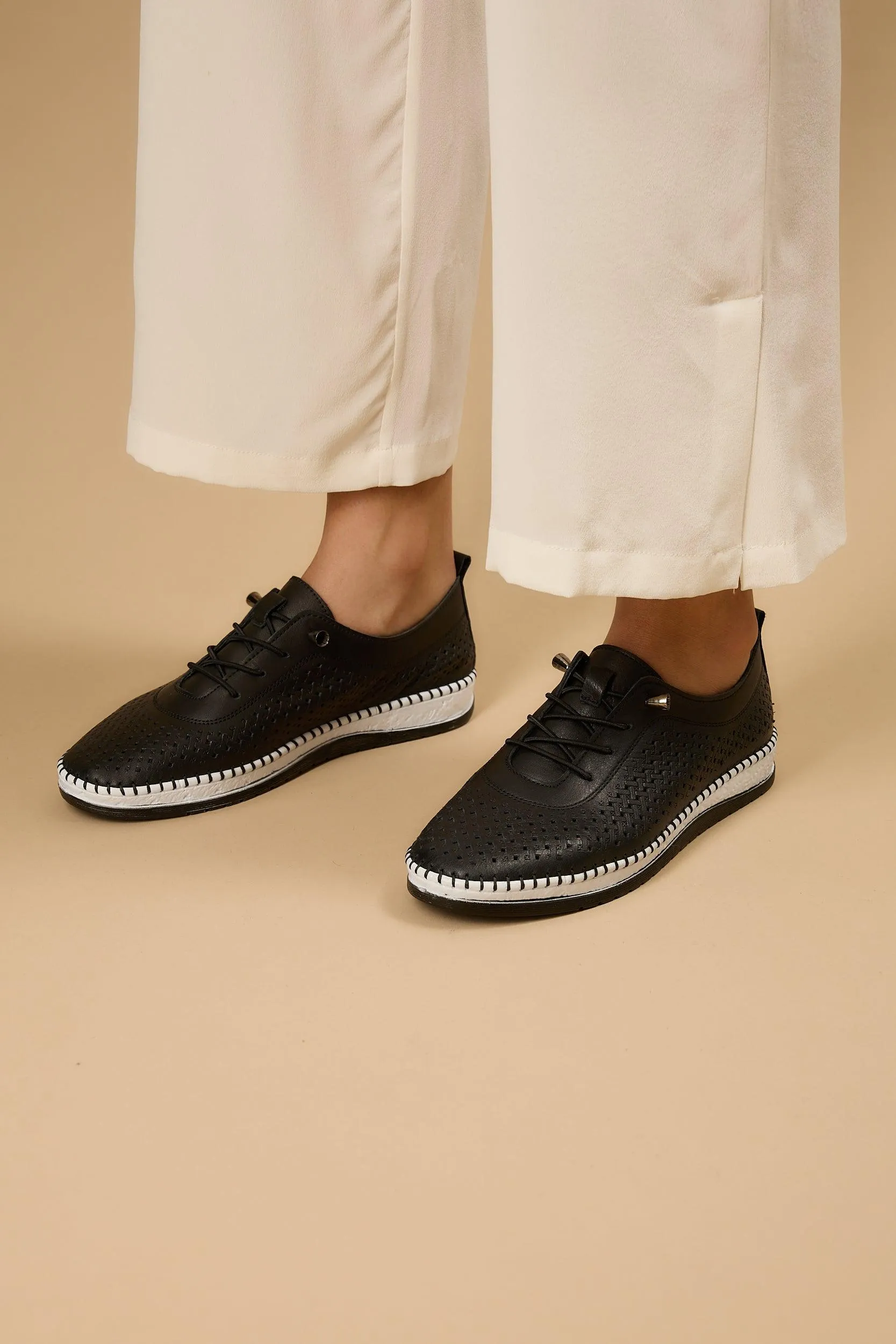 Shoella Black sold by Lonza product image thumbnail 5