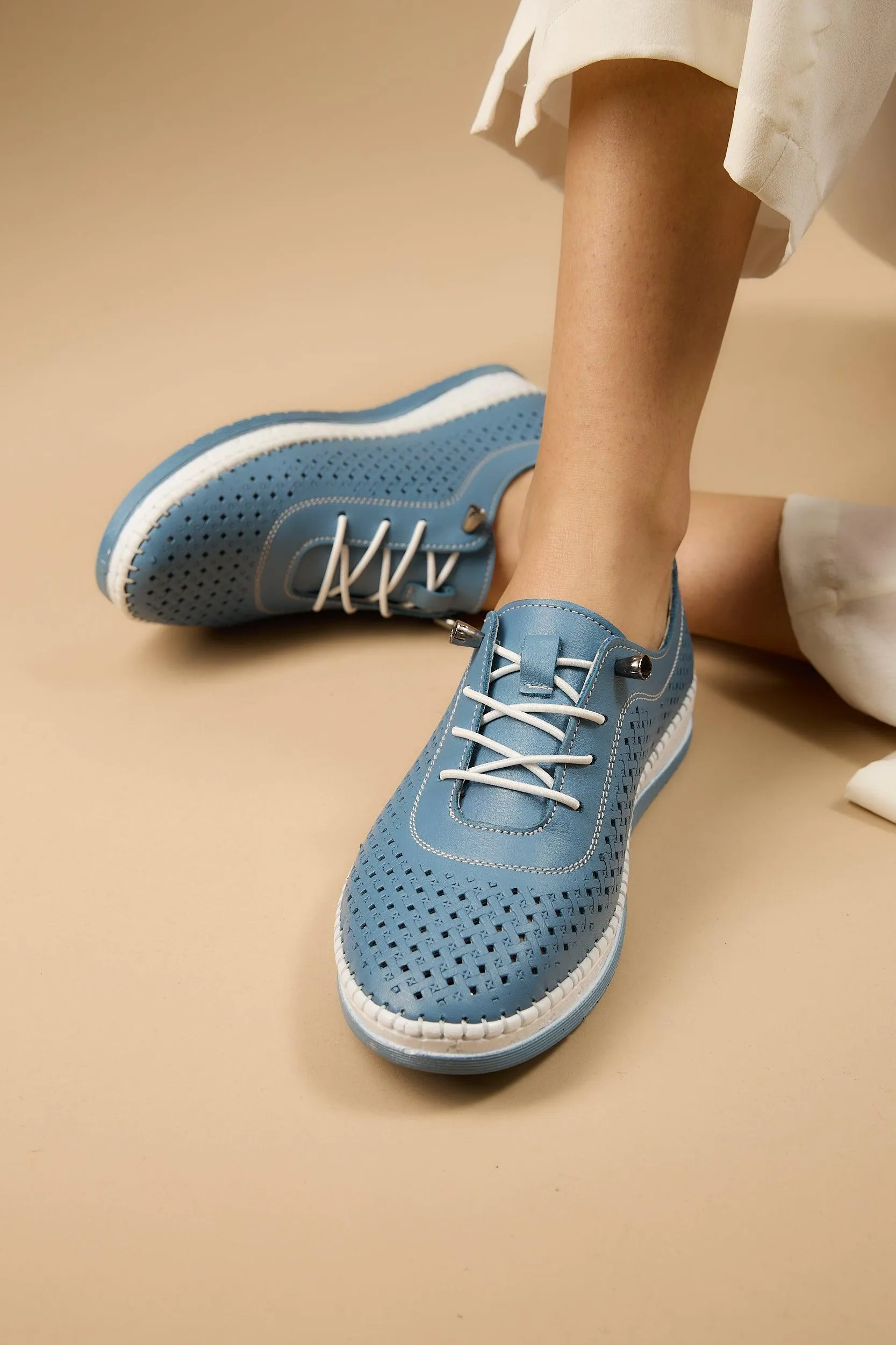 Shoella Blue sold by Lonza product image thumbnail 4