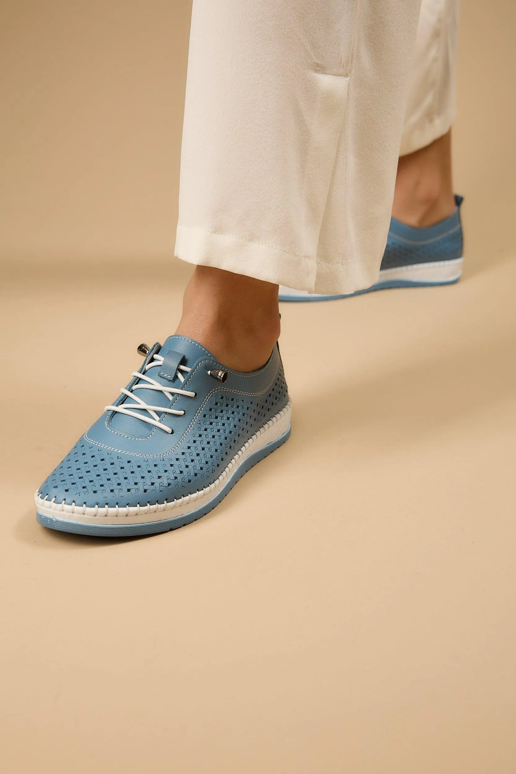 Shoella Blue sold by Lonza product image thumbnail 2
