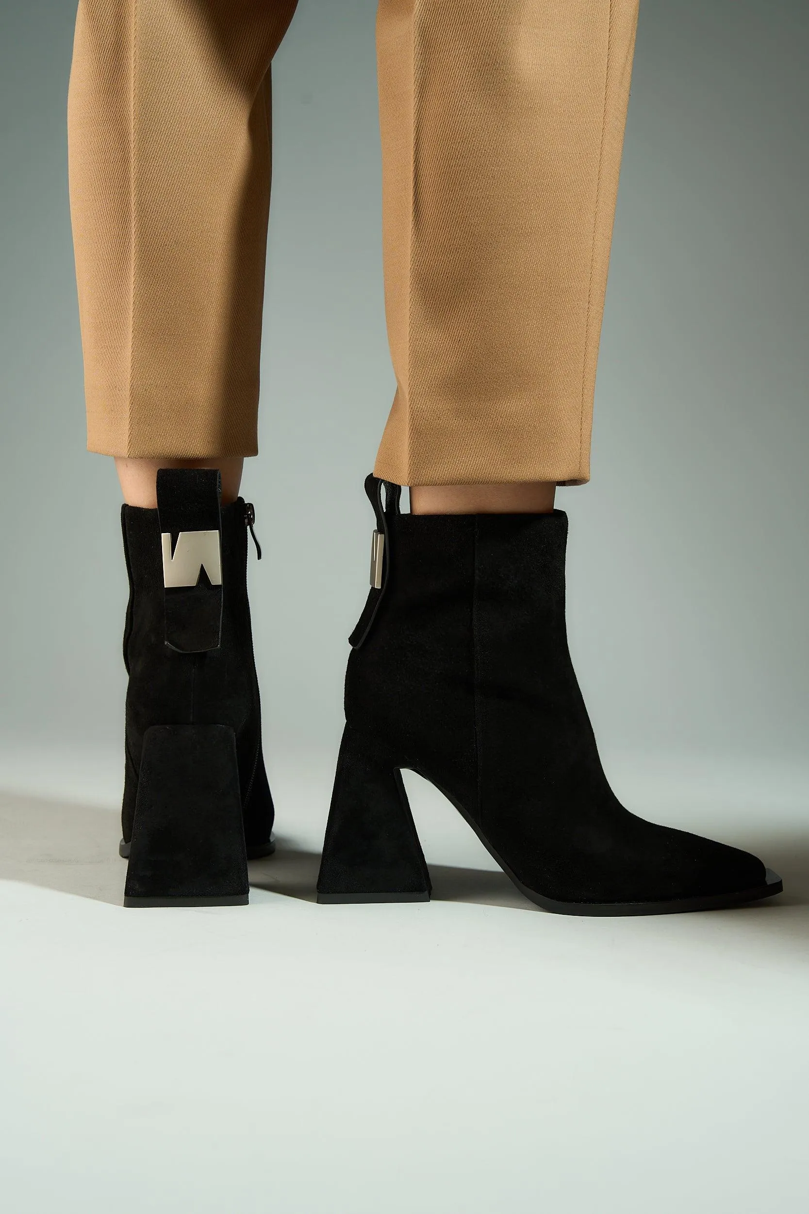 Vanessa Suede sold by Lonza product image thumbnail 4