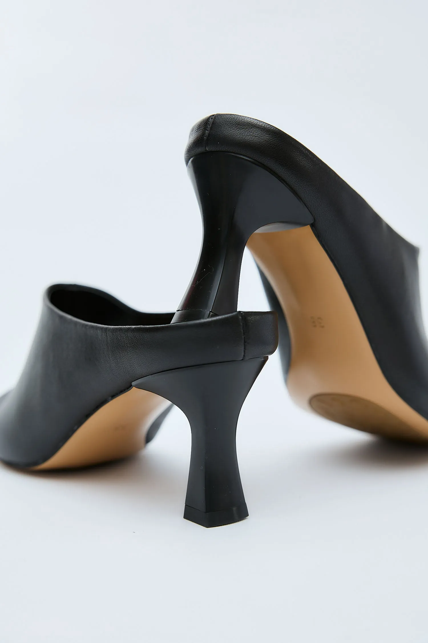 Nora Black sold by Lonza product image thumbnail 3